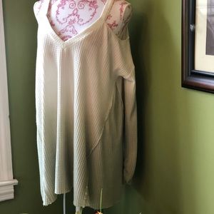 Cold shoulder mint green ombre tunic